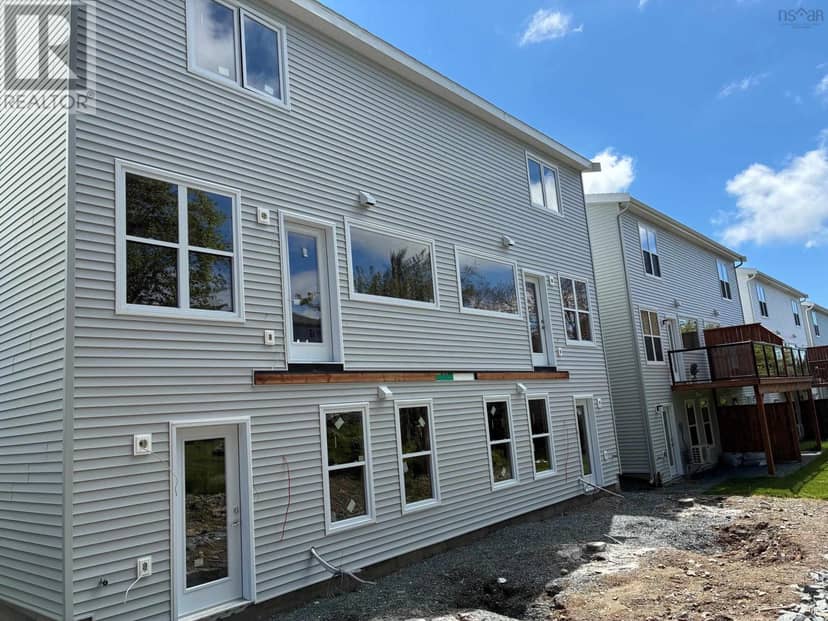 17 Berm Street — photo 2 of 2