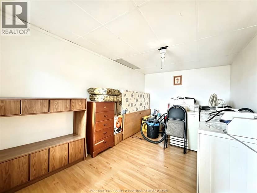 26-30 Victoria STREET South — photo 10 of 30