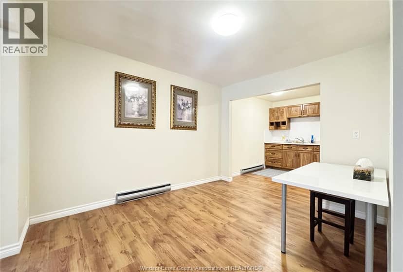 26-30 Victoria STREET South — photo 19 of 30