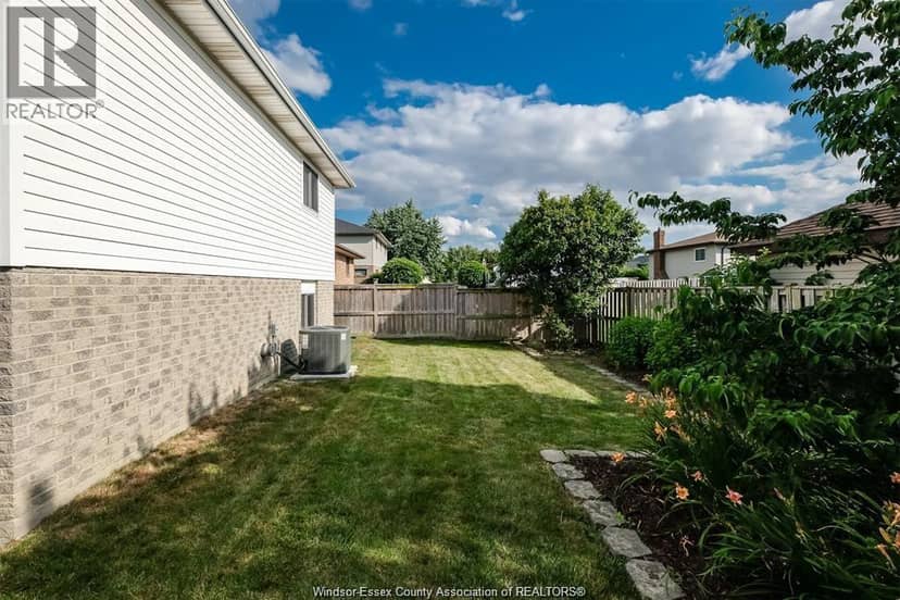 1237 Kenwick Way — photo 18 of 19