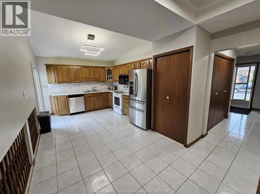 1237 Kenwick Way — photo 5 of 19