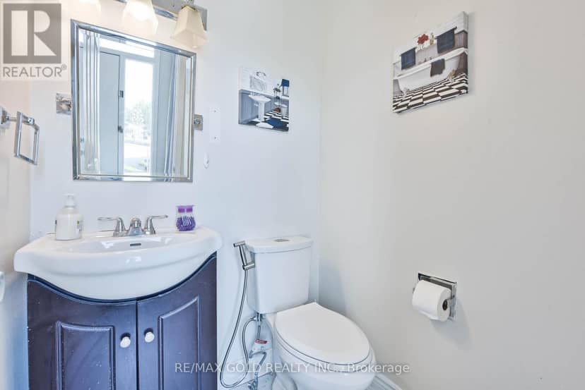 54 Nottawasaga Crescent — photo 14 of 40