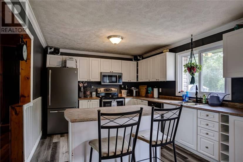 4745 Gabrielle Street, Hanmer, photo 5
