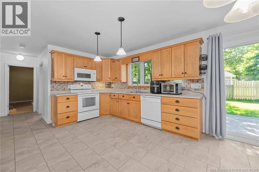85 St. Pierre Street — photo 12 of 40