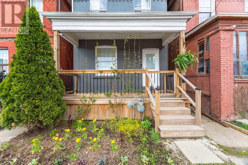 490 Wentworth Street N — photo 5 of 34