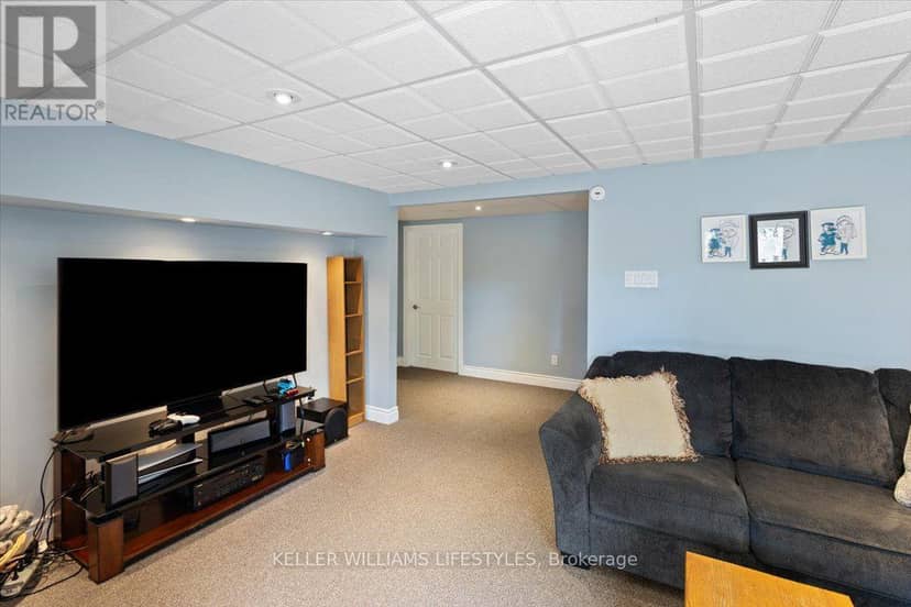 525 Forest Edge Road — photo 37 of 40