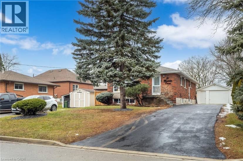 27 BLENHEIM Drive, Stoney Creek, photo 3