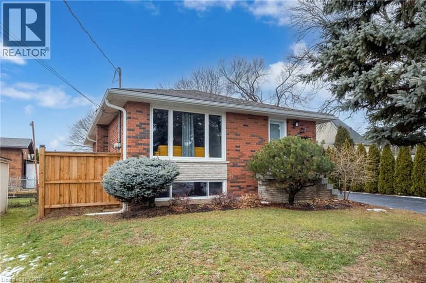 27 BLENHEIM Drive, Stoney Creek, photo 2