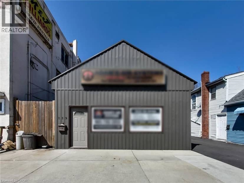 229 PARKDALE Avenue N — photo 1 of 40