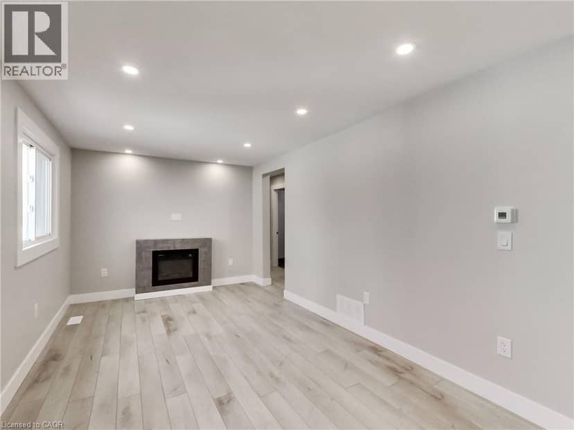 229 PARKDALE Avenue N — photo 22 of 40