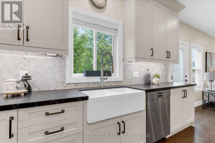 3797 Main Street — photo 13 of 40