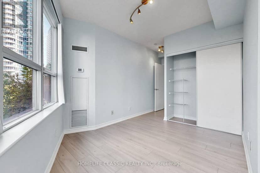 303 - 60 Byng Avenue — photo 19 of 40