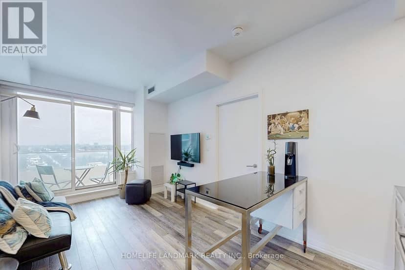 10 - 75 Canterbury Place — photo 11 of 12