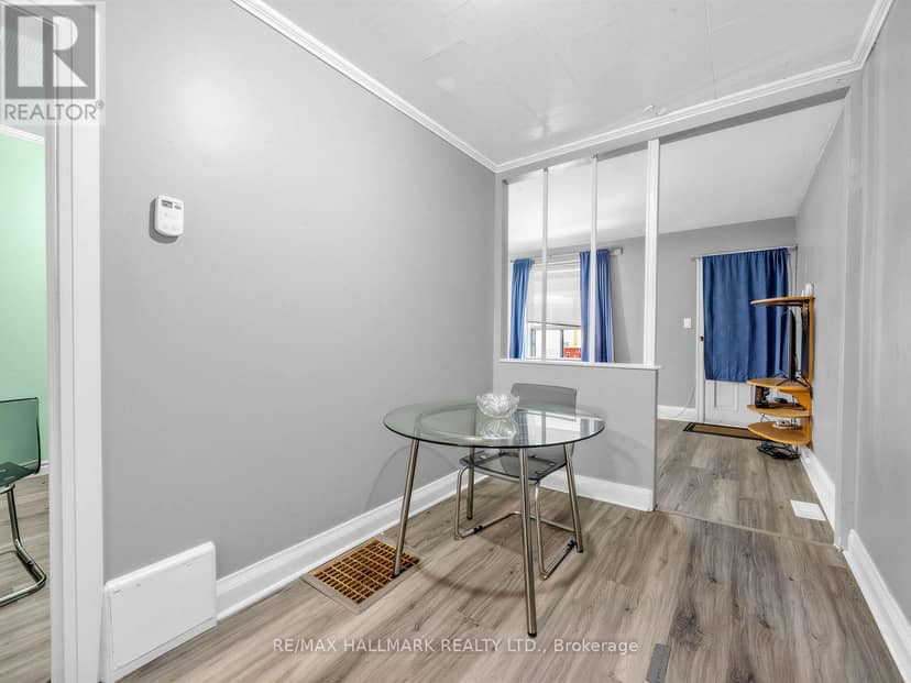 201 Linsmore Crescent — photo 10 of 27