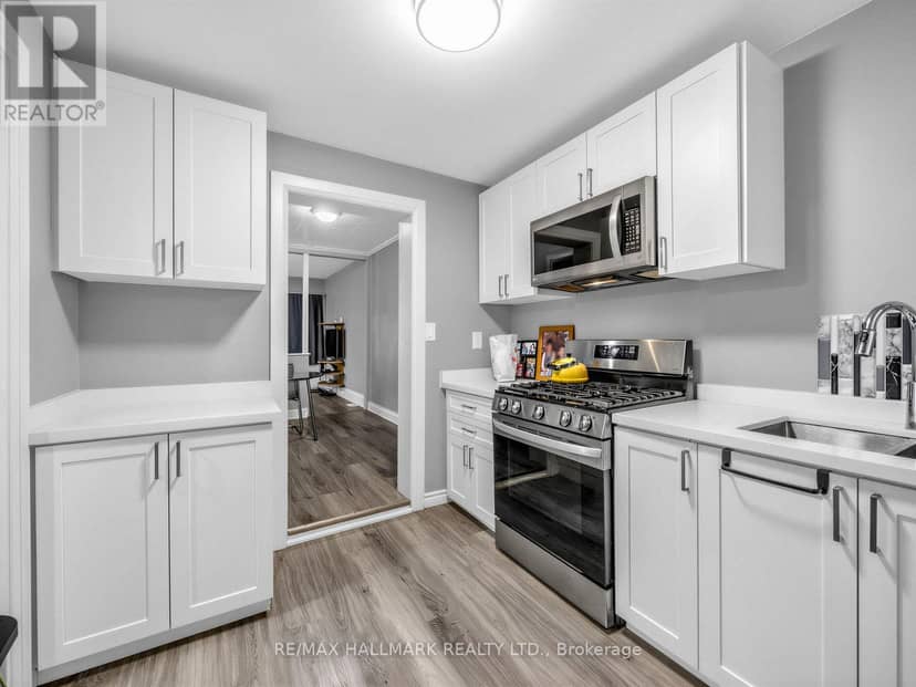 201 Linsmore Crescent — photo 15 of 27