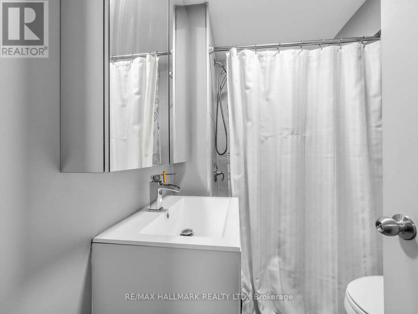 201 Linsmore Crescent — photo 16 of 27