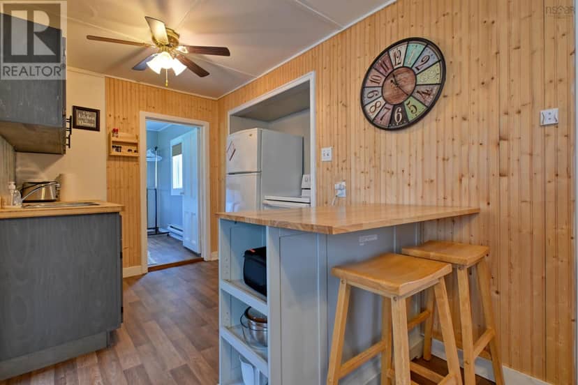2952 Highway 395 — photo 30 of 40