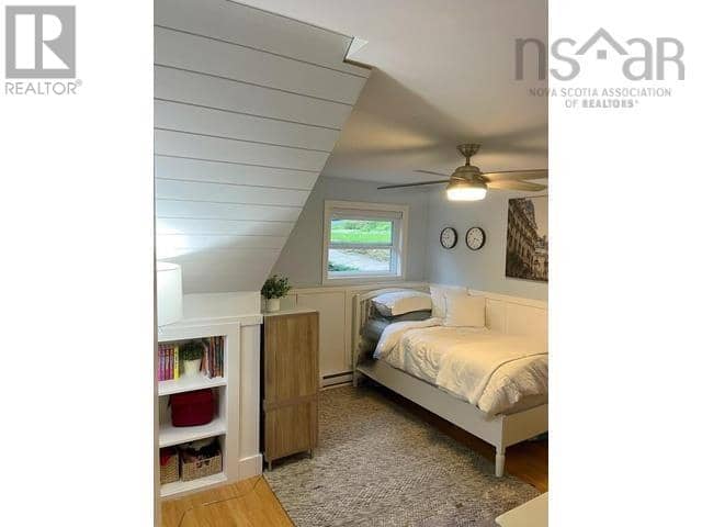 71 Douglas Drive — photo 19 of 26