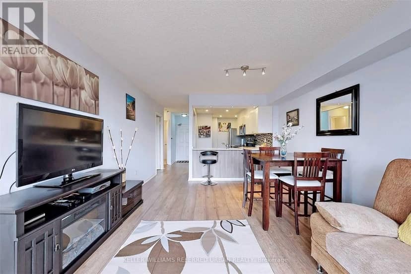 420 - 309 Major Mackenzie Drive E — photo 10 of 21