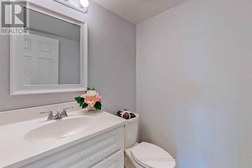 420 - 309 Major Mackenzie Drive E — photo 16 of 21