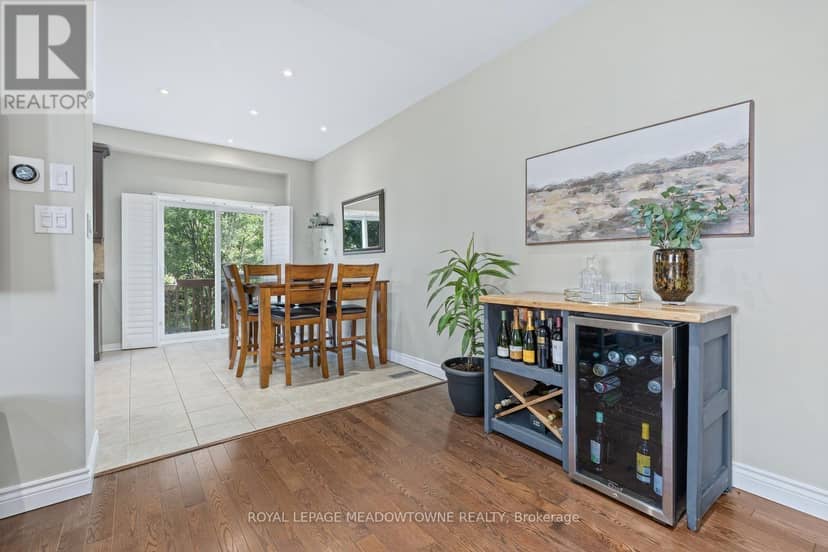 19 Goldham Way — photo 13 of 40