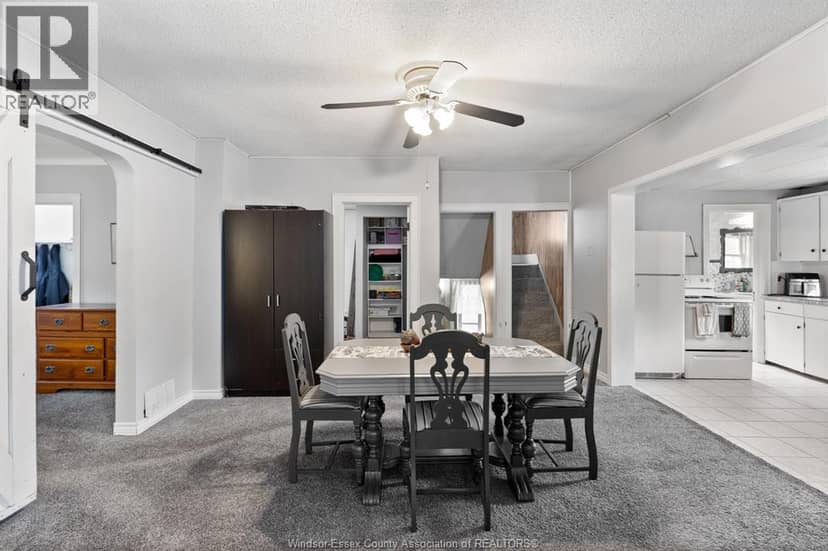 2585 Bouffard ROAD — photo 9 of 34
