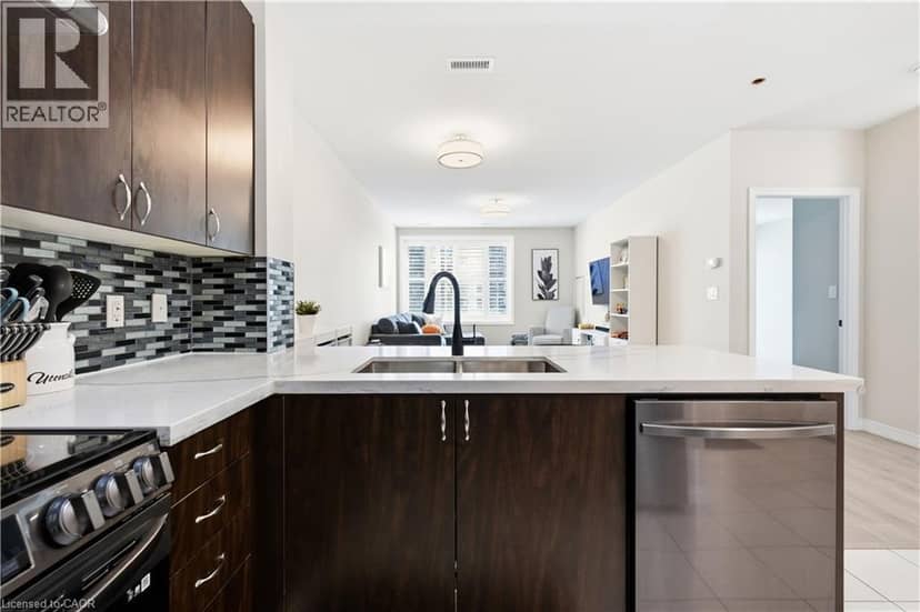 7400 MARKHAM Road Unit# 203 — photo 8 of 26