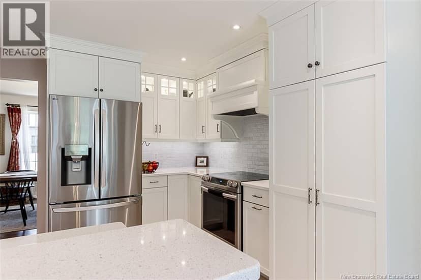 10 Turnberry Court — photo 9 of 40