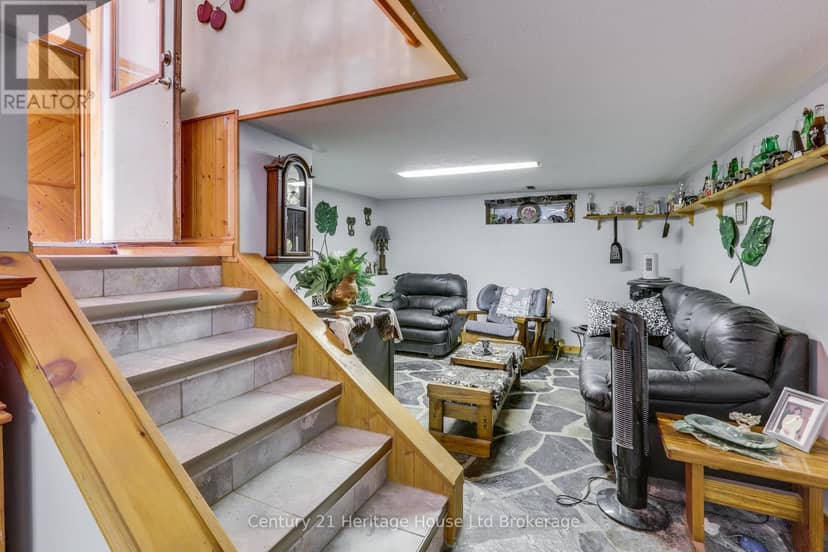17 Spring Street — photo 37 of 40