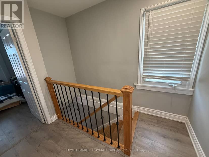 94 Howard Avenue — photo 10 of 31