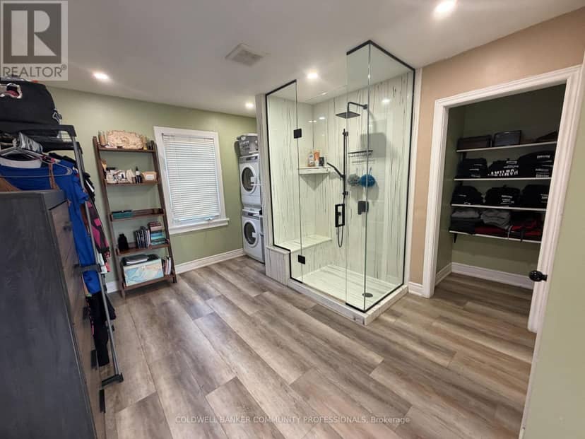 94 Howard Avenue — photo 12 of 31