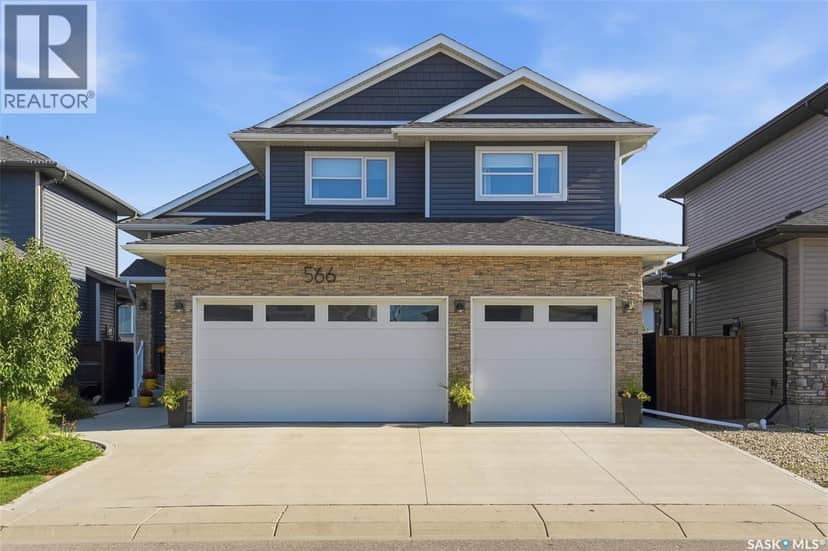 566 Bolstad TURN, Saskatoon, photo 2