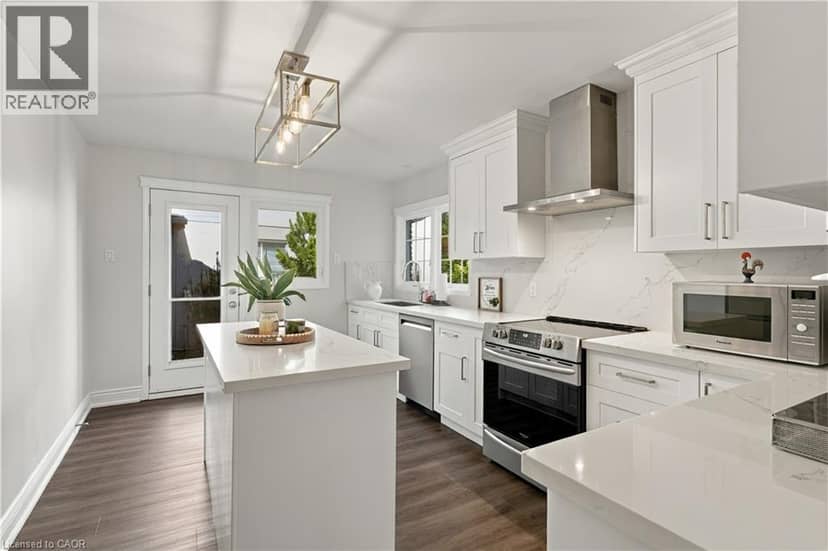 2390 SINCLAIR Circle — photo 12 of 40