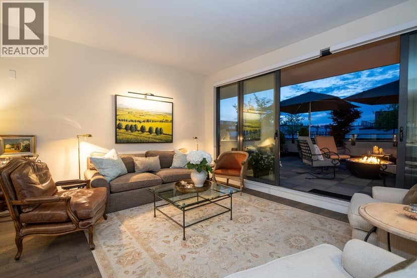 302 4427 CAMBIE STREET, Vancouver, photo 3