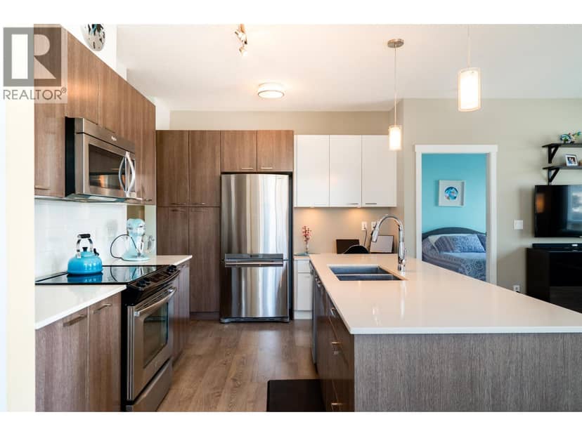 215 617 SMITH AVENUE, Coquitlam, photo 8