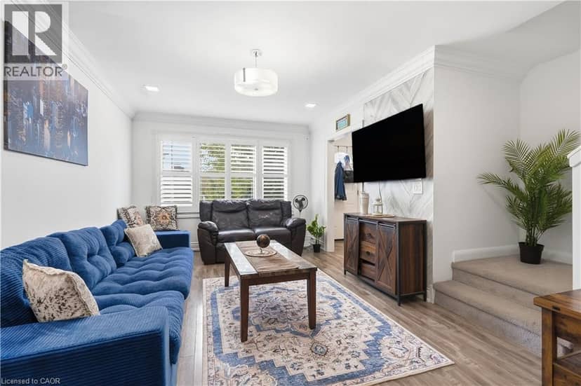 799 DRURY Lane — photo 3 of 40