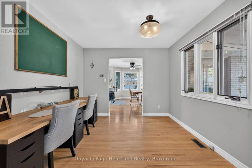 29 Kay Street — photo 10 of 40