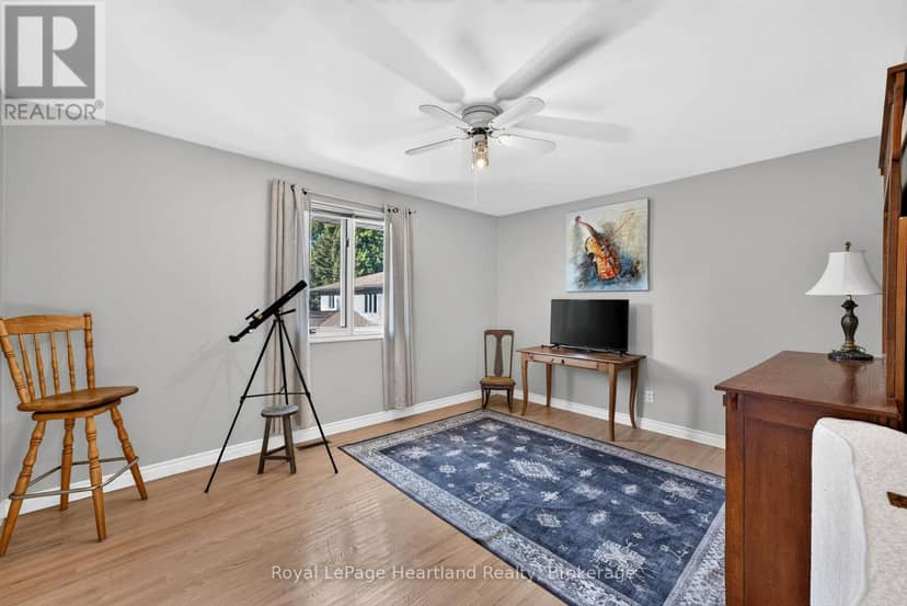 29 Kay Street — photo 21 of 40