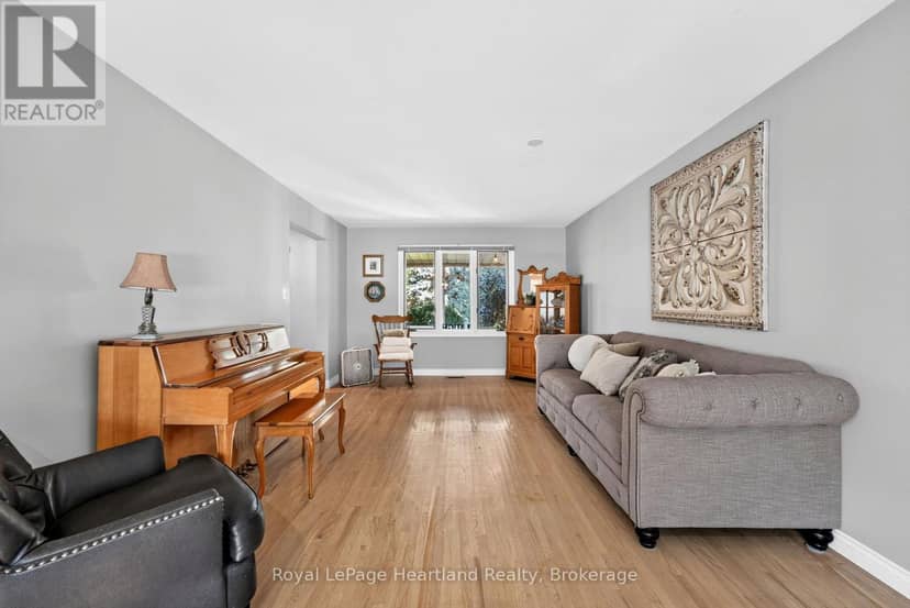 29 Kay Street — photo 7 of 40
