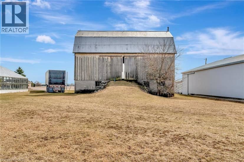 1135 Norfolk Cty Rd 19 W — photo 11 of 30