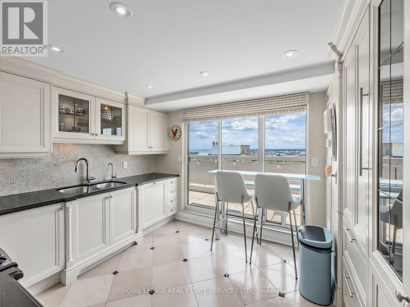 3201 - 2269 Lake Shore Boulevard W — photo 15 of 40