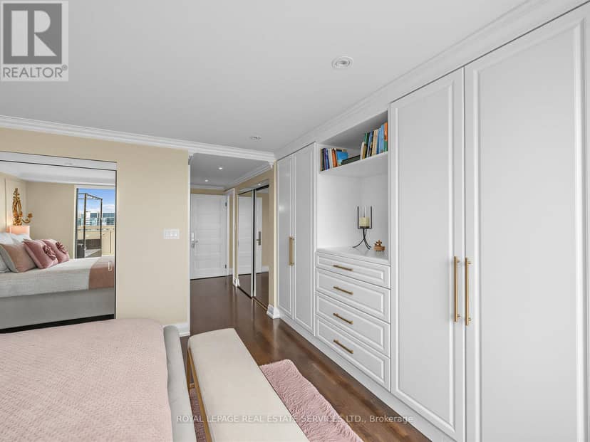 3201 - 2269 Lake Shore Boulevard W — photo 24 of 40