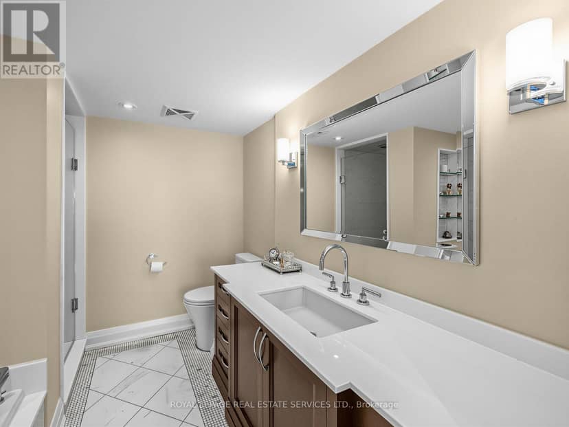 3201 - 2269 Lake Shore Boulevard W — photo 26 of 40