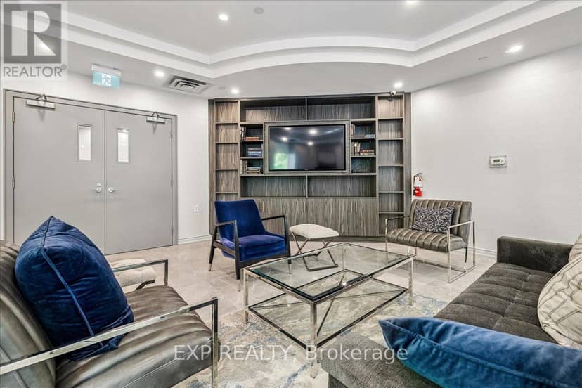 708 - 200 Burnhamthorpe Road E — photo 28 of 34