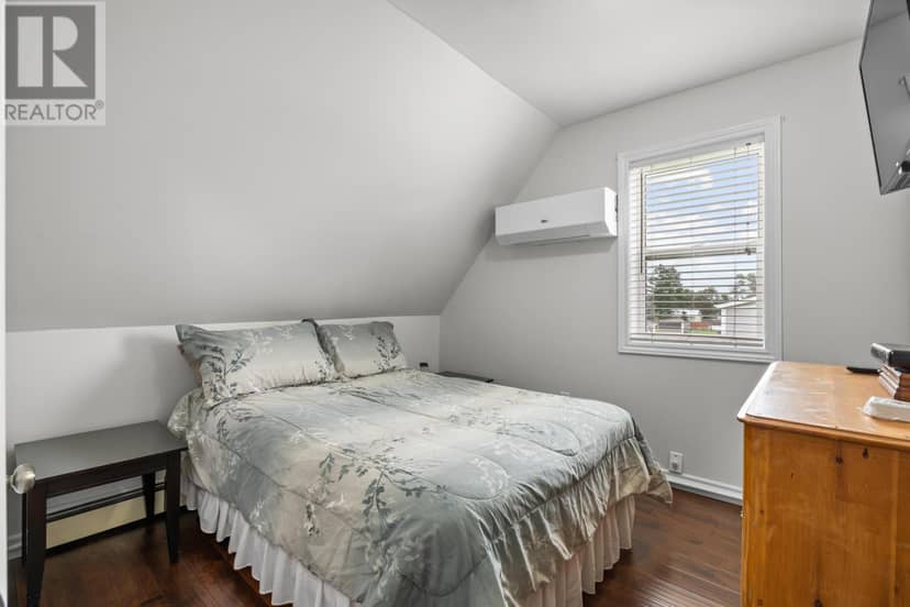 69 Bayview Drive — photo 18 of 40