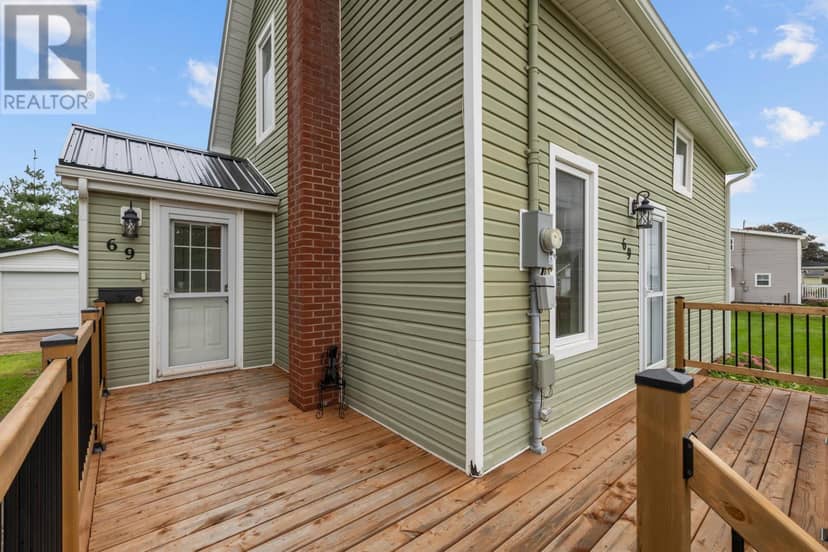 69 Bayview Drive — photo 4 of 40