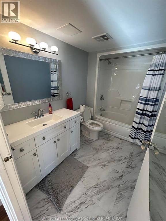 380 PELISSIER STREET Unit# 1805 — photo 10 of 18