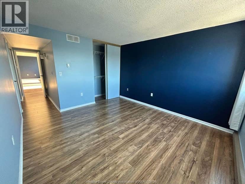 380 PELISSIER STREET Unit# 1805 — photo 9 of 18