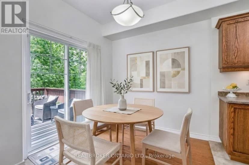 5 Liddycoat Lane — photo 9 of 24