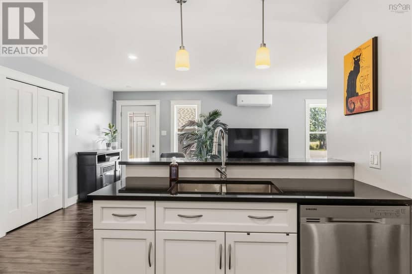 23 Selena Court — photo 15 of 31